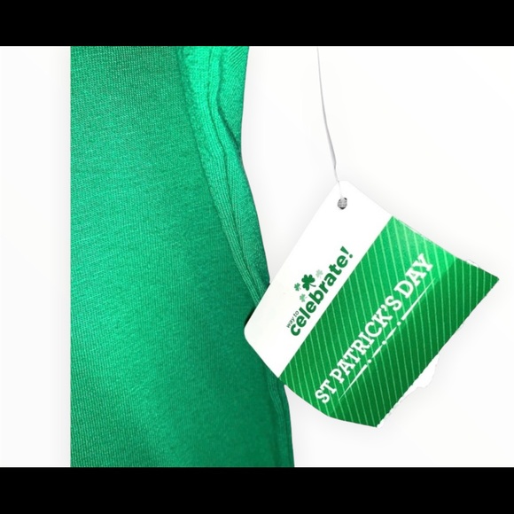 I Don’t Need Luck Tee Shirt Sz M - Picture 3 of 4